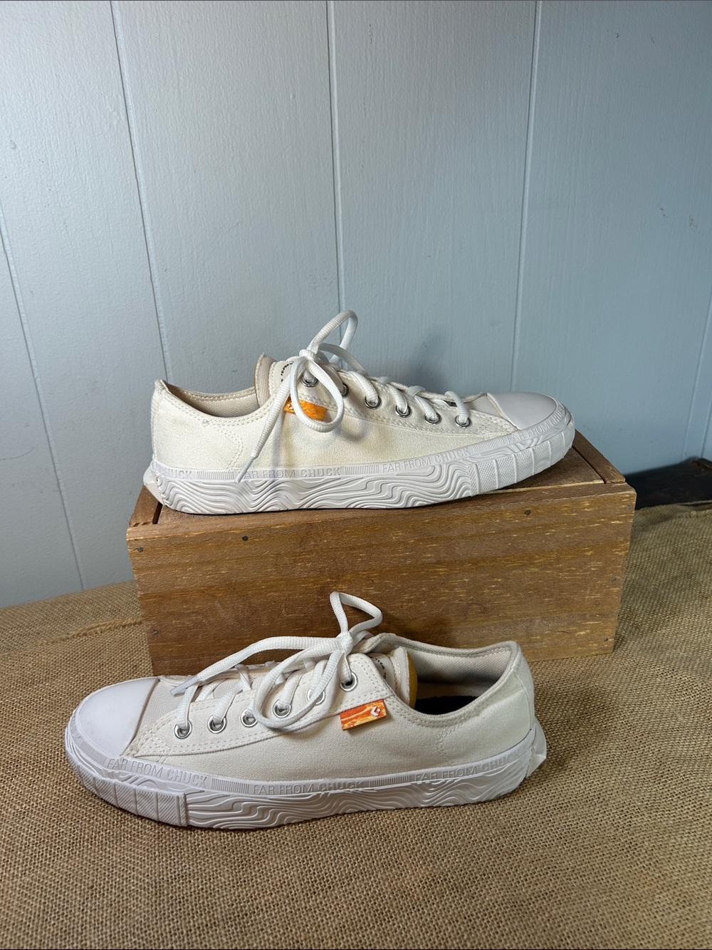 Converse Far From Chuck Sneakers